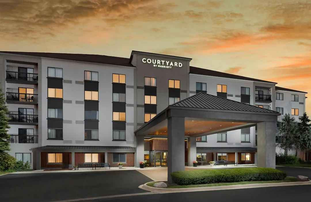 Courtyard Chicago Midway Airport-1